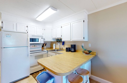 North Ocean City Condo | Beachfront condo with private balcony, washer/dryer, and amazing views