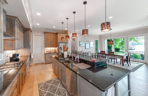 Bowling Green House | Beachfront Lakehouse on Lake Wylie!