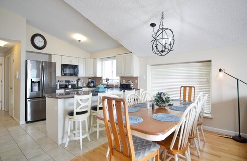 Townsend's Inlet Condo | Beachfront Paradise, Panoramic Views of the Beach & Ocean!