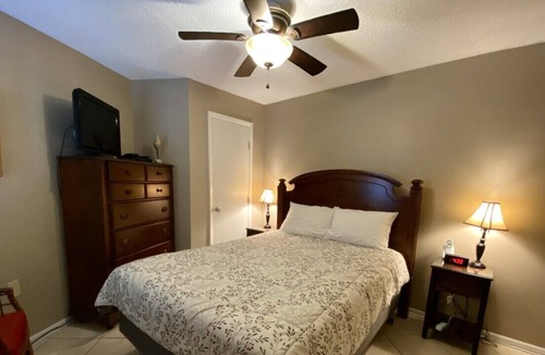 Garden City Condo | BEAUTIFUL 2 BEDROOM IS CALLING YOUR NAME...