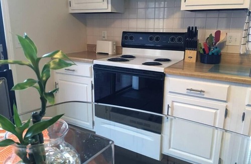 St. Joseph House | Beautiful 2-Bedroom Lodging with Awesome Amenities