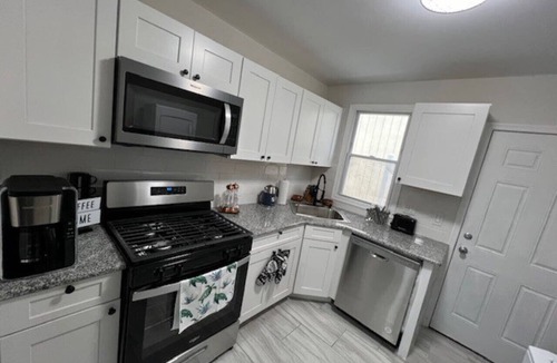 Ventnor City Apartment | Beautiful 2 BR apartment near beach! Ventnor!