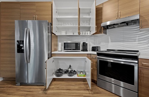 Riverside Apartment | Beautiful 2BR in Riverside a655