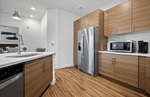 Riverside Apartment | Beautiful 2BR in Riverside a655