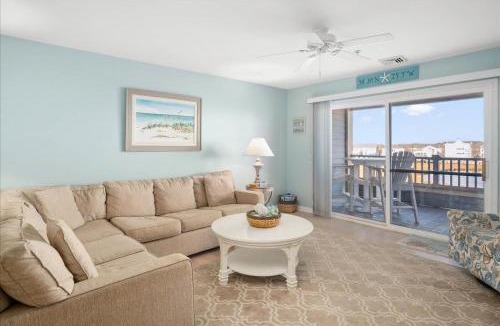 Heron Harbour Isle House | Beautiful 3 Bedroom Condo with Bay Views, Indoor and Outdoor Pools!