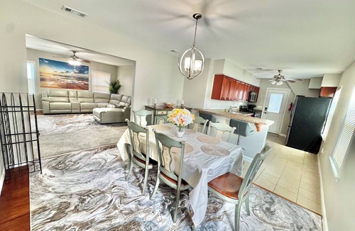 Ortley Beach Apartment | Beautiful 3 Bedroom, 1 Bath, 2nd Floor, 2 blocks from Ocean Gate Beach