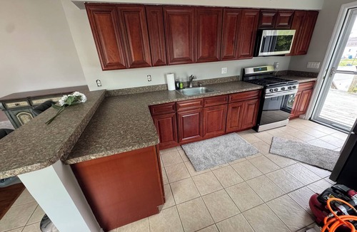 Ortley Beach Apartment | Beautiful 3 Bedroom, 1 Bath, 2nd Floor, 2 blocks from Ocean Gate Beach