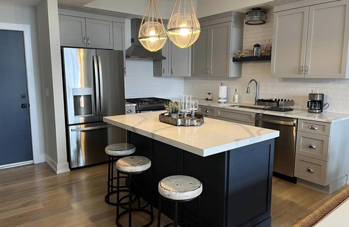 Ship Bottom Condo | Beautiful 3 bedroom condo close to beach with ocean views from rooftop deck