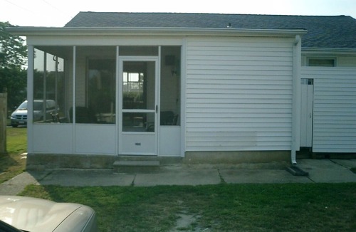 South End House | Beautiful 3BR 1.5 BA SINGLE HOME!