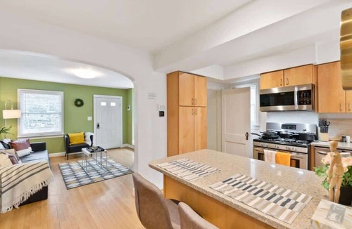 Del Ray House | Beautiful 3BR 2BA Colonial House by CozySuites