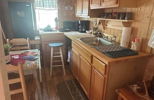 Isaban Cabin | Beautiful 4-bedroom cabin with AC in serene Isaban