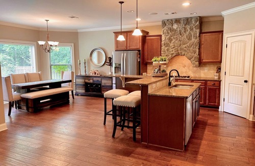 North Augusta House | Beautiful 5 BR, 3 BA, home only minutes away from the Masters and Peach Jam!