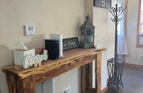 Storm Lake House | Beautiful Big 3-bedroom house with WiFi, AC in tranquil Storm Lake