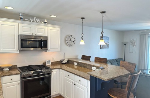 Sea Isle City Condo | Beautiful condo in our views of the bay and amazing sunsets