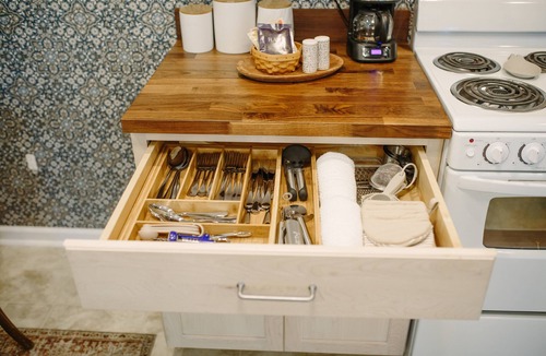 Berryville Apartment | Beautiful, cozy retreat in wine country!