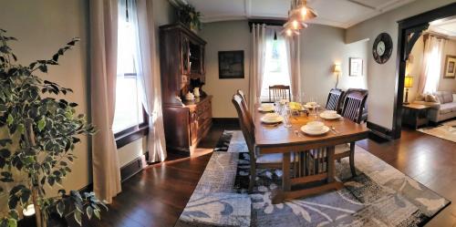 South Beloit House | Beautiful Craftsman Style Home w/Fenced Yard