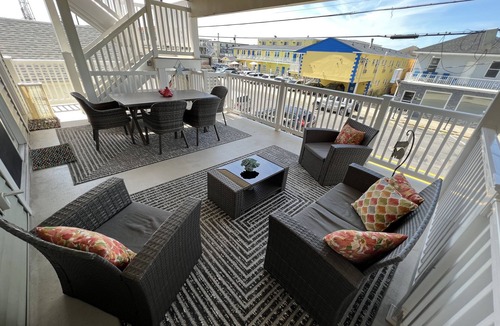 Wildwood Condo | Beautiful FAMILY Condo Steps From Beach & Boardwalk. No prom/graduation parties.