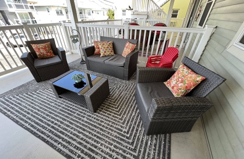 Wildwood Condo | Beautiful FAMILY Condo Steps From Beach & Boardwalk. No prom/graduation parties.