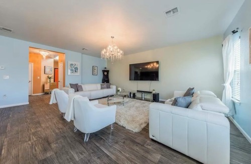 Austin House | Beautiful home, 2 living rooms, group getaway, in welcoming Austin