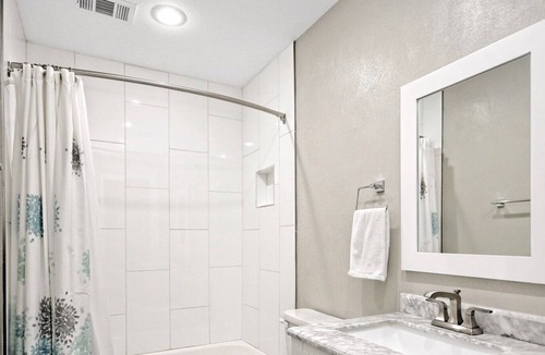 Milwood House | Beautiful Home in North Austin - 5 min to The Domain and Austin FC Stadium
