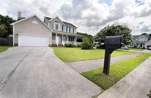 Jacksonville House | Beautiful home near Marine Corps base