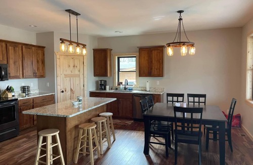 Apple River House | Beautiful Lake house with own beach, and walking trails