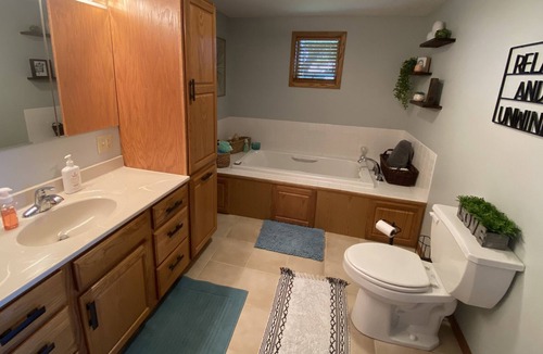 Clarion House | Beautiful Lakefront Home