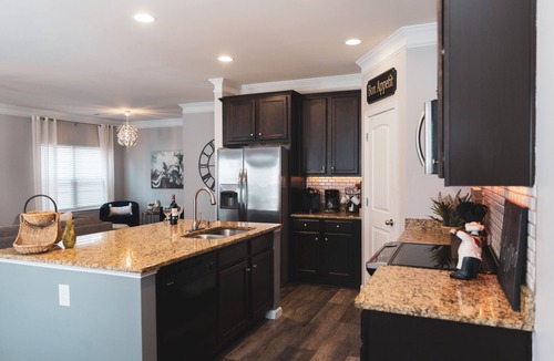 Lebanon House | Beautiful Modern 3 Bedroom Home in Woodstock, GA
