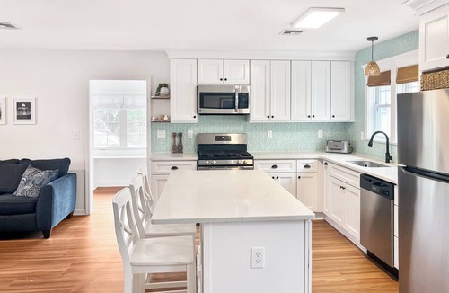 West Belmar House | Beautiful new fully-renovated house close to Belmar and Spring Lake beach!