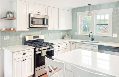 West Belmar House | Beautiful new fully-renovated house close to Belmar and Spring Lake beach!