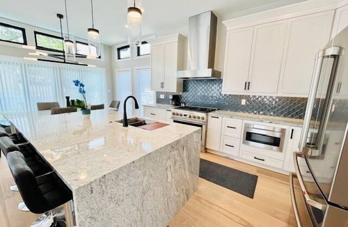 Country Club Estates House | BEAUTIFUL NEW HOME WITH PRIVATE POOL!