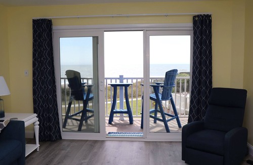 Sneads Ferry Condo | Beautiful Oceanfront Topsail Dunes Condo Steps From The Beach.