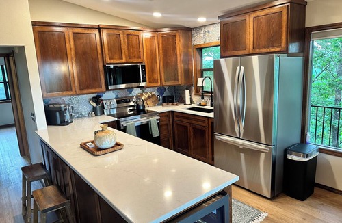 Paradise Hill House | Beautiful remodeled home with stunning lake views