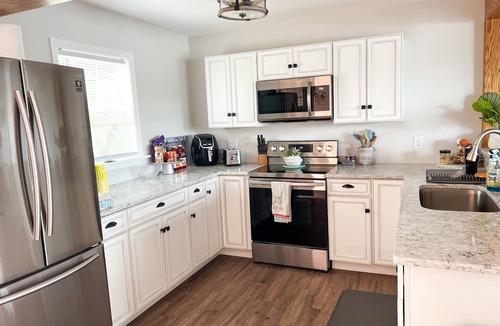 Glen Burnie House | Beautiful remodeled waterfront home - 20 minutes from Baltimore!