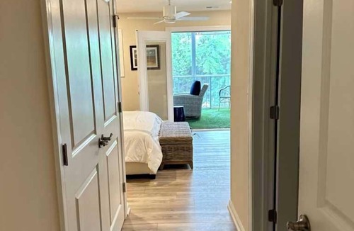 South Rehoboth Condo | Beautiful Renovated Condo 2nd Ocean Block