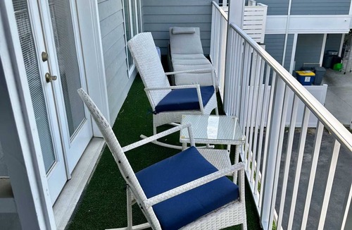 South Rehoboth Condo | Beautiful Renovated Condo 2nd Ocean Block