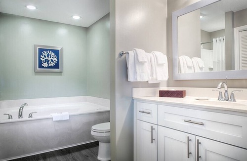 Summerwind Villas Bed & Breakfast | Beautiful Resort in Ocean Ridge 1BD near at Botany Bay