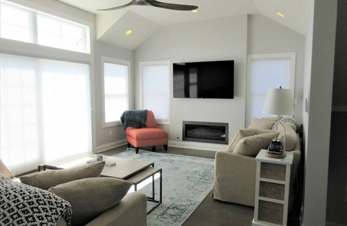 Surf City House | Beautiful single family in Surf City with Elevator