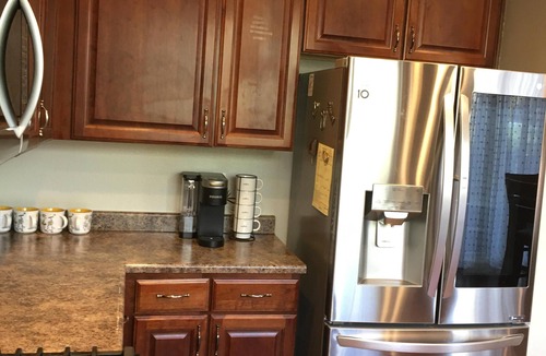 Aurora House | Beautiful, spacious, super clean! Whole House, family sized, company/group