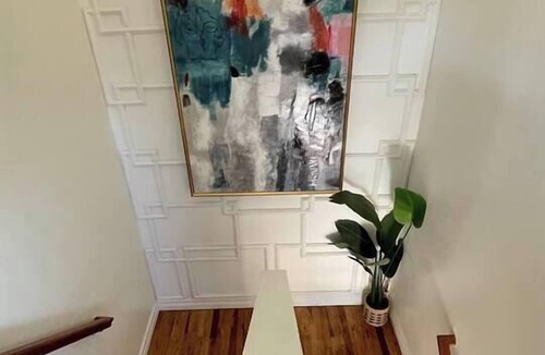 East New York Apartment | Beautiful Suite close to the airport, restaurants and mall