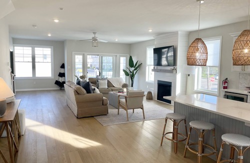 Diamond Beach House | Beautiful townhome in Wildwood Crest, walking distance to beach