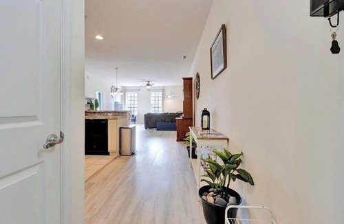 Villages of Five Points Condo | Beautifully Furnished Condo in Villages of Five Points