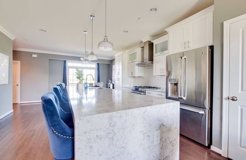 Richmond House | Beautifully furnished, spacious townhome!