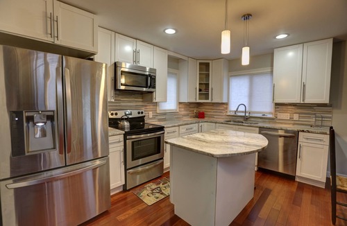 Colesville House | Beautifully Renovated 2BR Home Silver Spring
