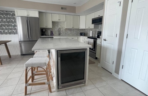 Merion Park Condo | Beautifully Renovated Condo in OCNJ at Blue Water Marina.