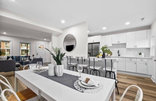 Towson House | Beautifully Renovated 4 Bedroom 2 Bath Townhome 2 Blocks from Towson University!