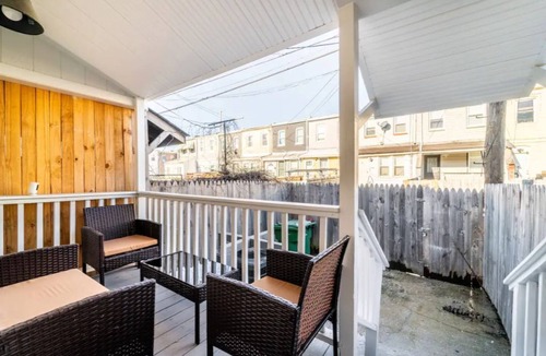 Downtown Baltimore Villa | Bell Villa