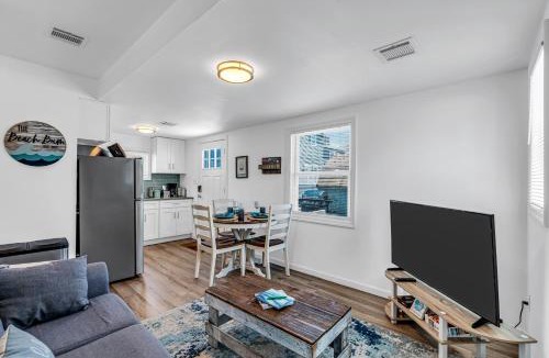 Wall House | Belmar Beach Bungalow 35 Blocks to Sand Fire Pit, Grill, 3 Beach Badges