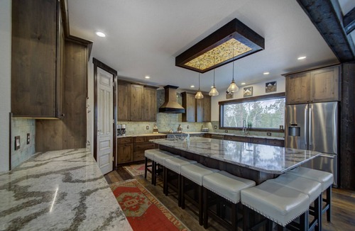Deadwood Cabin | Bent Nickel- Deadwood SD, 6 bed/5.5 bath, hot tub