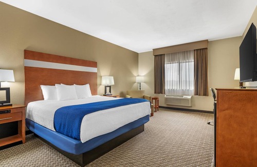 Neosho Hotel | Best Western Big Spring Lodge